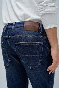 REGULAR FIT JEANS