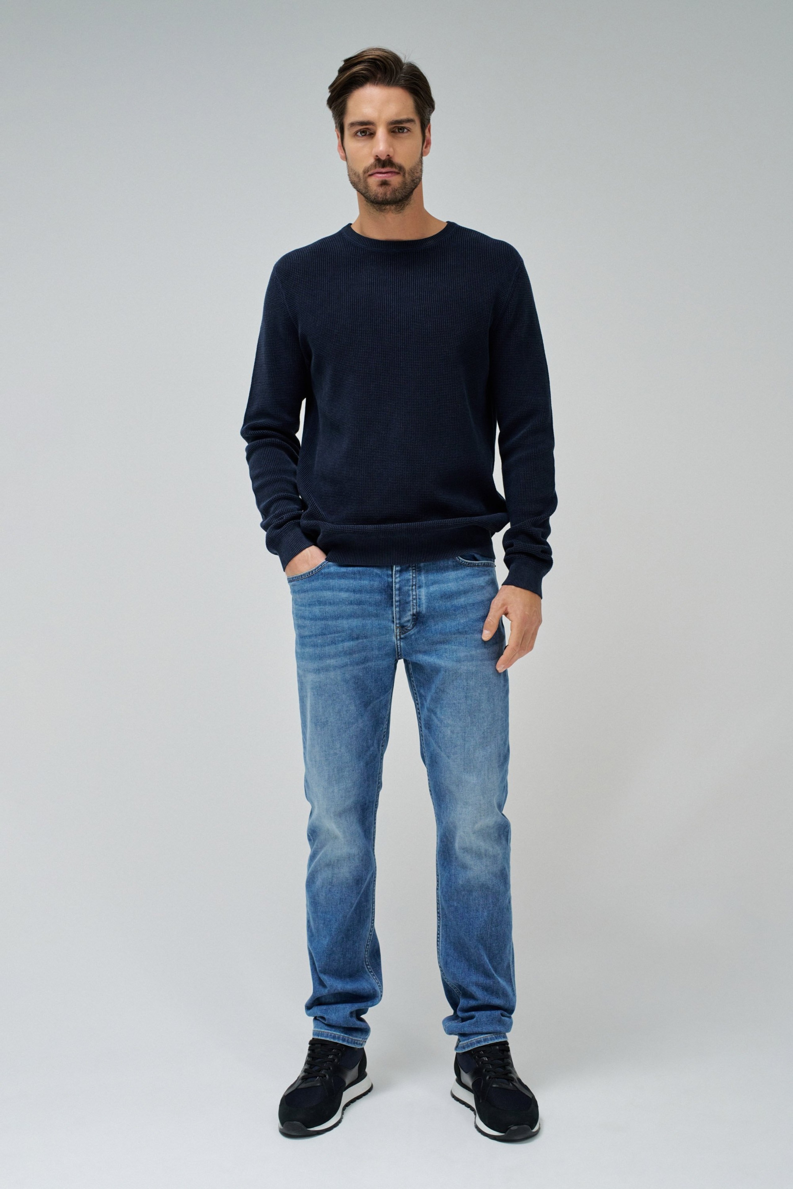 REGULAR FIT COOLMAX JEANS