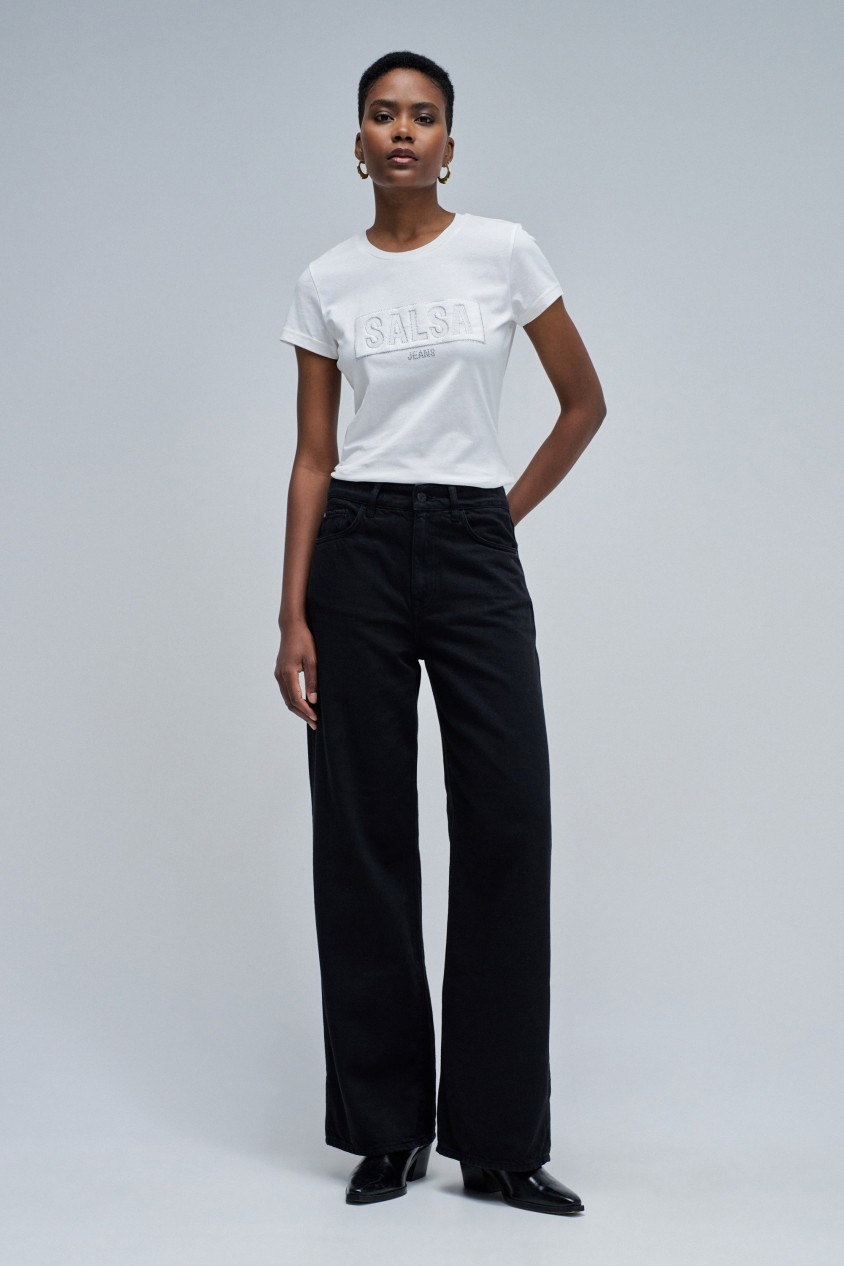 T-SHIRT WITH BRANDING