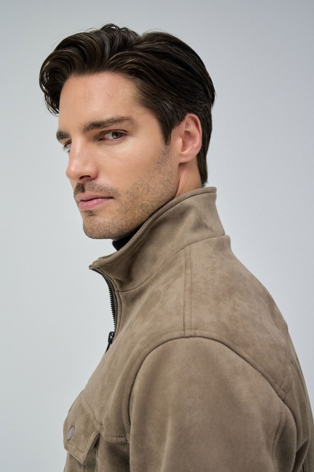 CASACO BOMBER EM SUEDE