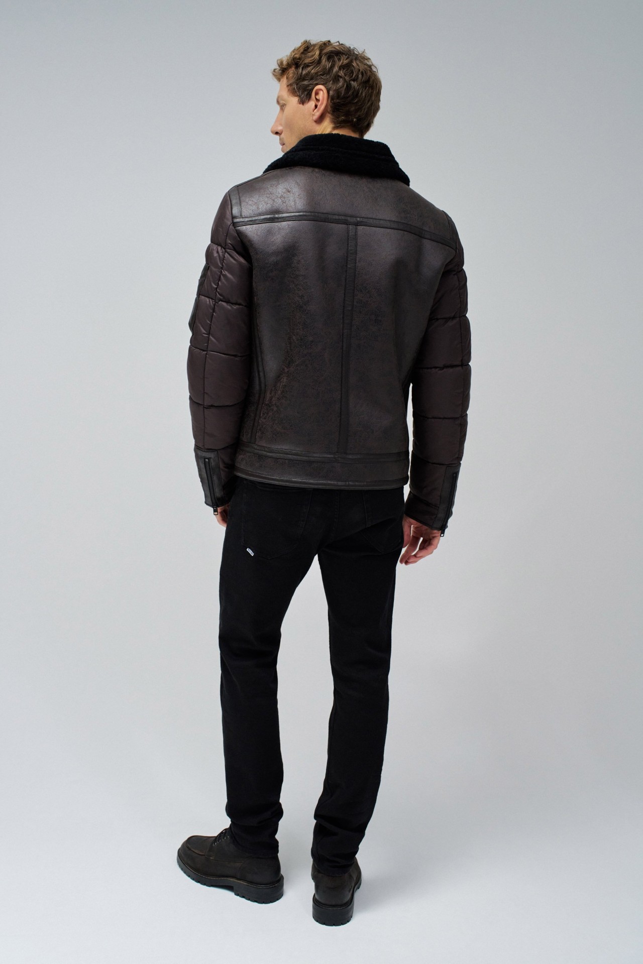 JACKE AUS SCHAFSLEDERIMITAT