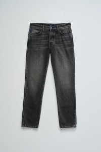 REGULAR FIT JEANS