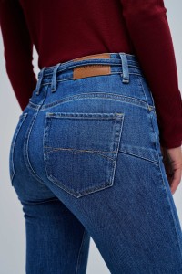 JEANS FAITH PUSH IN FLARE