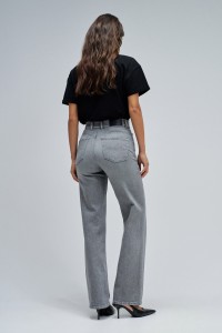FAITH PUSH IN STRAIGHT JEANS