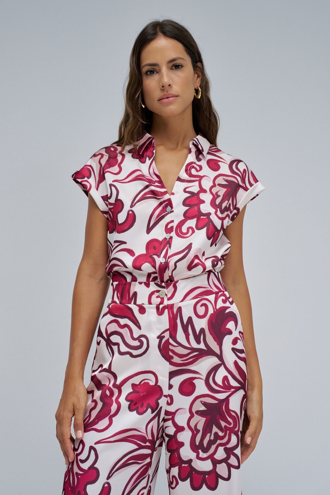 BLOUSE WITH FLORAL PATTERN