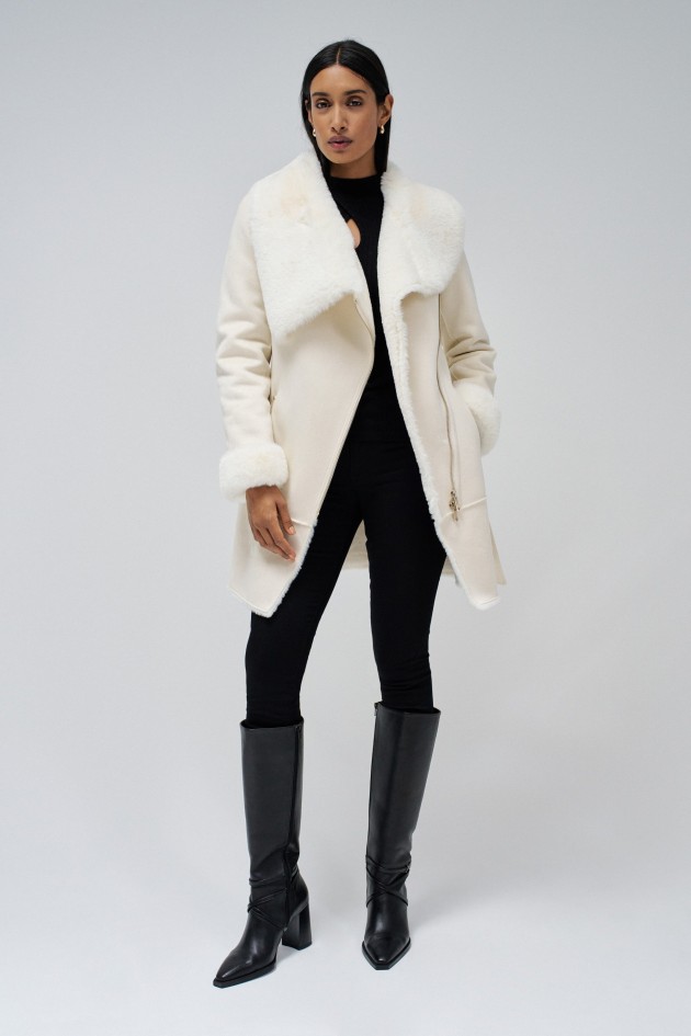 CHAQUETA ESTILO BORREGO DIANA