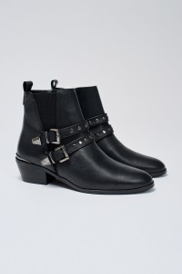 LEATHER ANKLE BOOTS