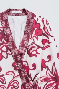 KIMONO COM ESTAMPADO FLORAL