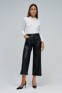 PULL EN MAILLE AVEC NOEUD