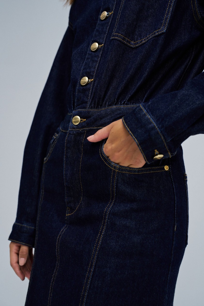VESTIDO MIDI EM DENIM