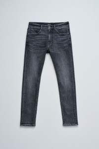 SKINNY FIT JEANS