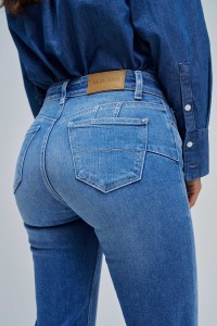 DESTINY PUSH UP STRAIGHT JEANS