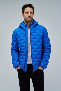 ABRIGO ACOLCHADO CON BOLSILLOS