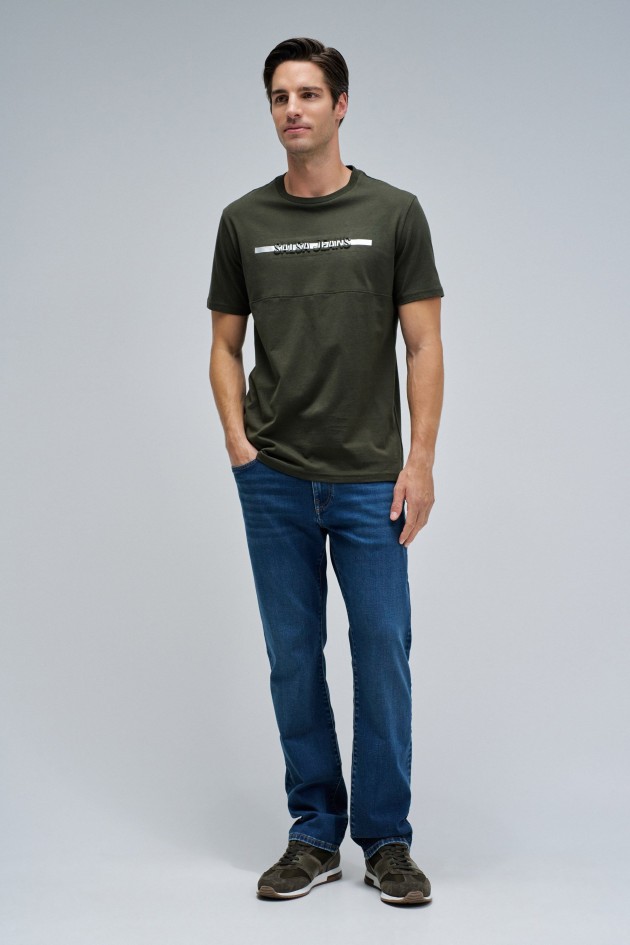 T-SHIRT WITH BRANDING