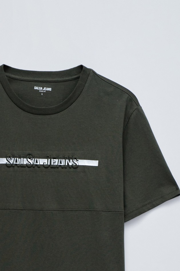 T-SHIRT WITH BRANDING