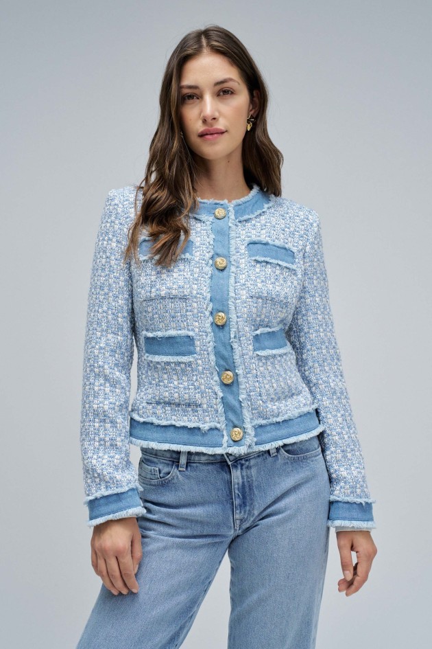 CHAQUETA DE TWEED CON DETALLES EN VAQUERA
