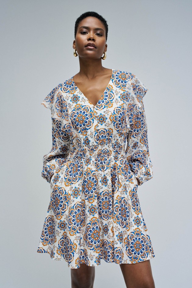 ROBE COURTE  MOTIF