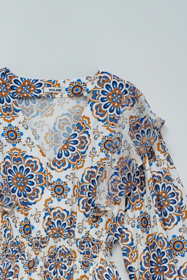 KURZES KLEID MIT MUSTER