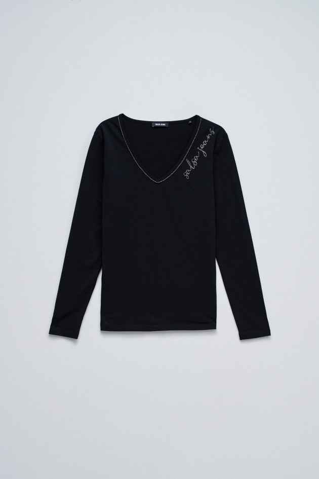 KNIT SWEATER WITH BRANDING