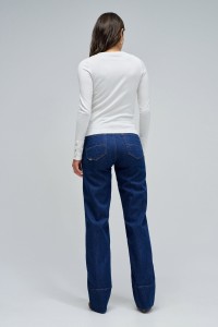 BASIC KNIT SWEATER