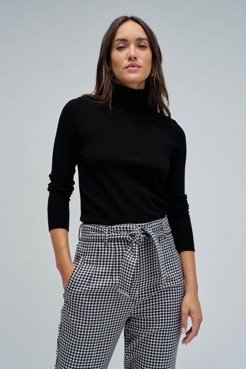 CAMISOLA DE GOLA ALTA