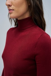 CAMISOLA DE GOLA ALTA