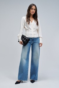 BLUSA ESTILO ESPARTILHO