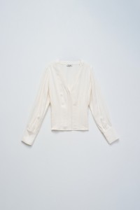 BLUSA ESTILO ESPARTILHO