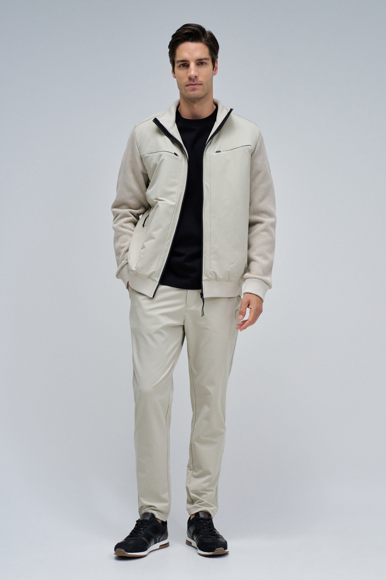 SLIM FIT JOGGERHOSE AUS STOFF