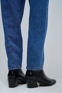 SLOUCHY CROPPED SLIM JEANS