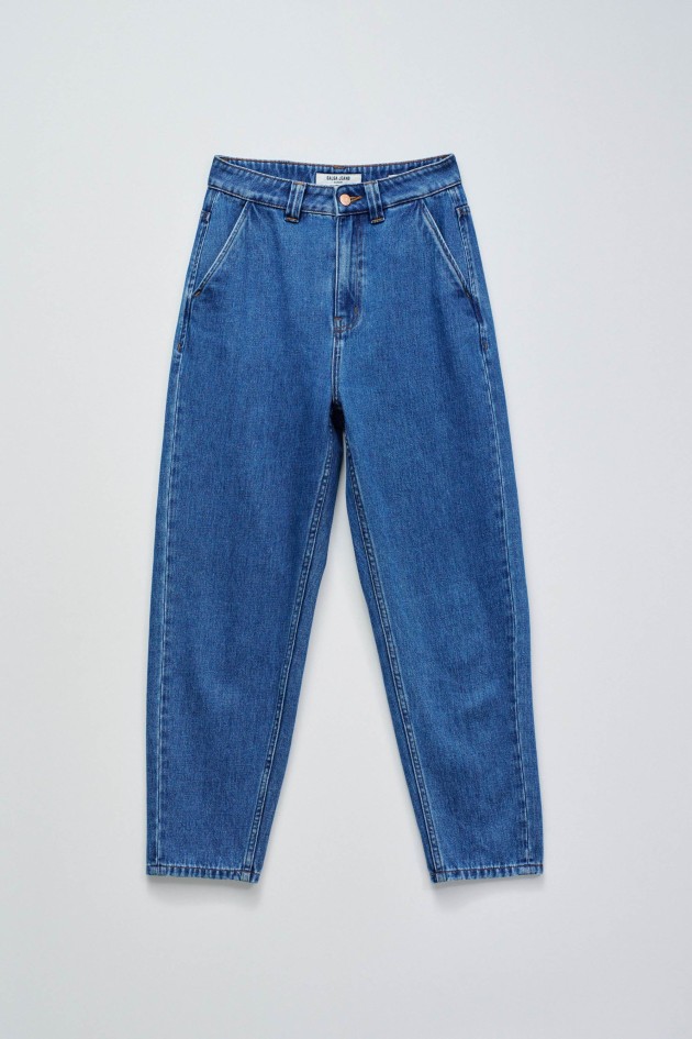 SLOUCHY CROPPED SLIM JEANS