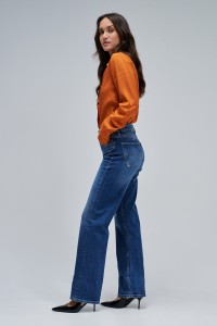 TRUE STRAIGHT JEANS