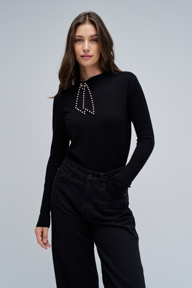 PULL EN MAILLE AVEC NOEUD