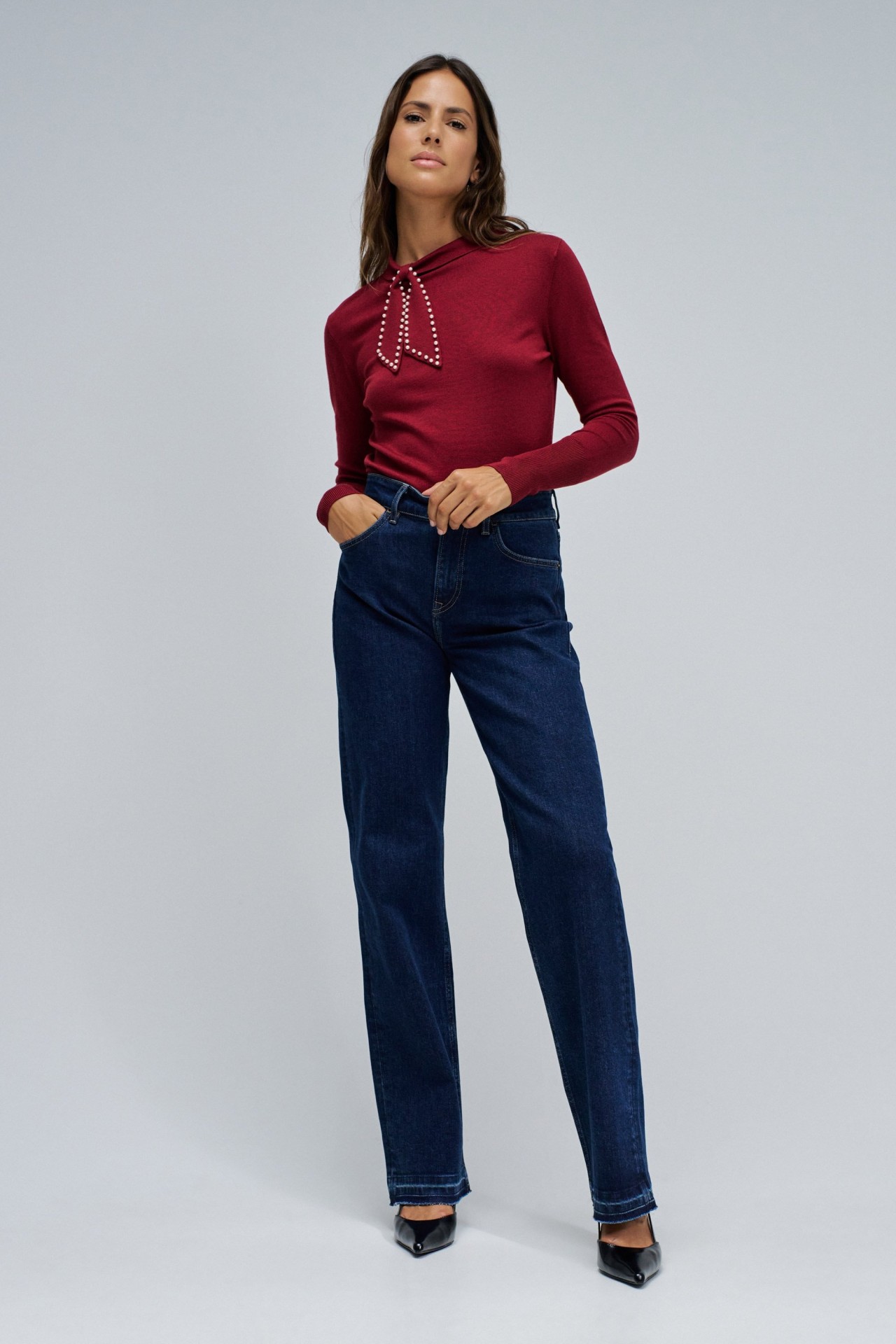 KNIT SWEATER WITH BOW