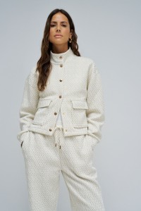 CASACO DE FELPA COM JACQUARD