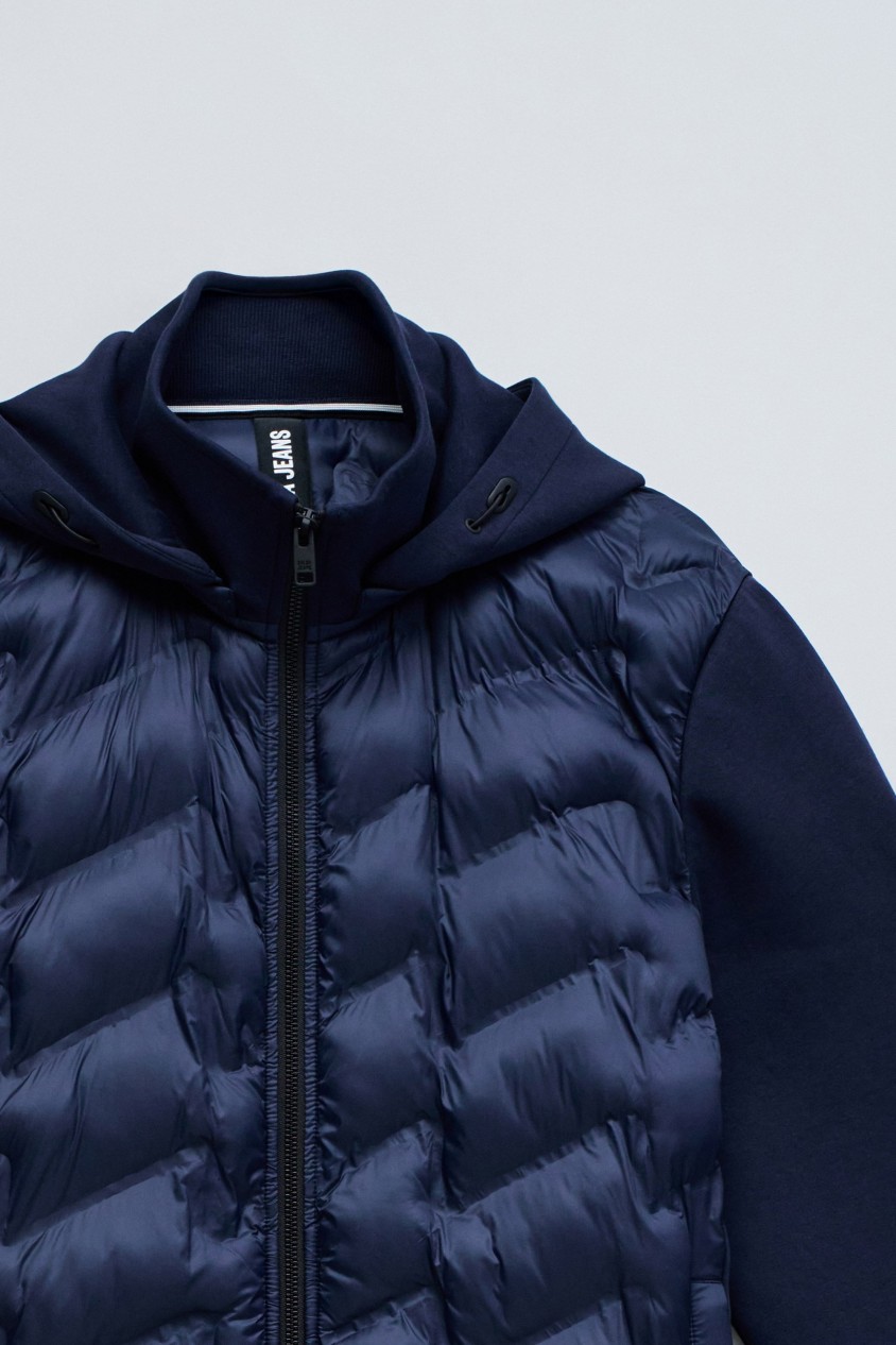VESTE REMBOURRÉE AVEC MÉLANGE DE MATÉRIAUX