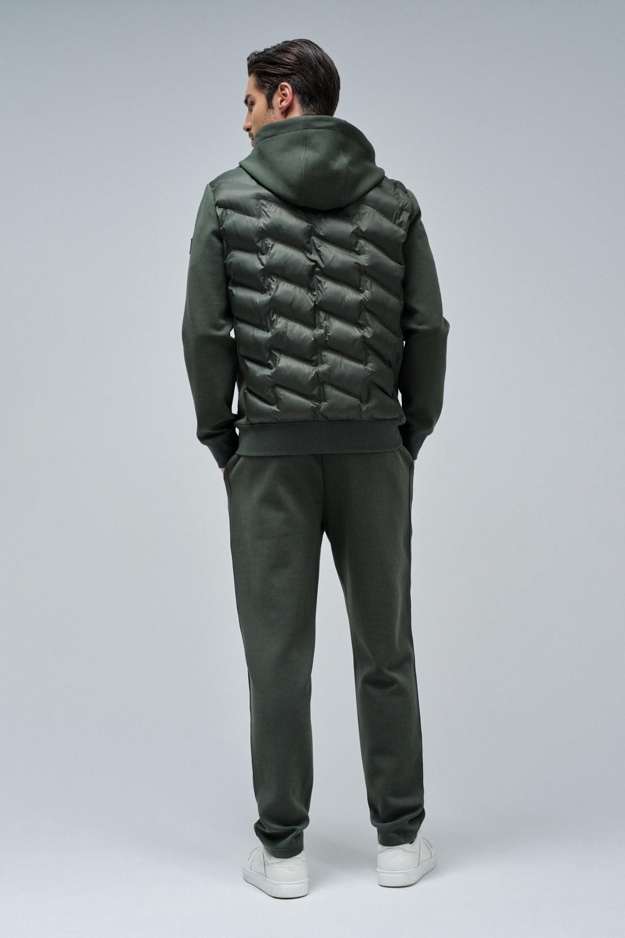 PADDED COAT WITH MIXED MATERIALS