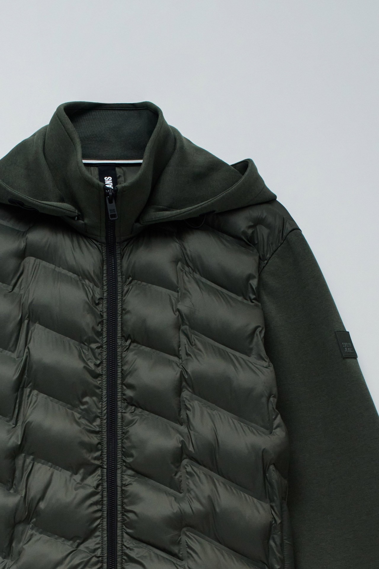 PADDED COAT WITH MIXED MATERIALS