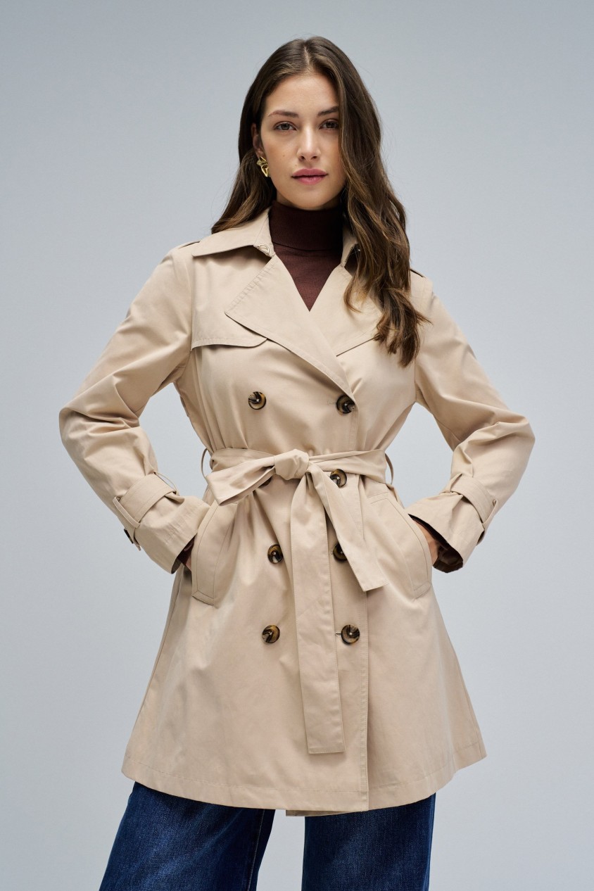 TRENCHCOAT MIT GRTEL