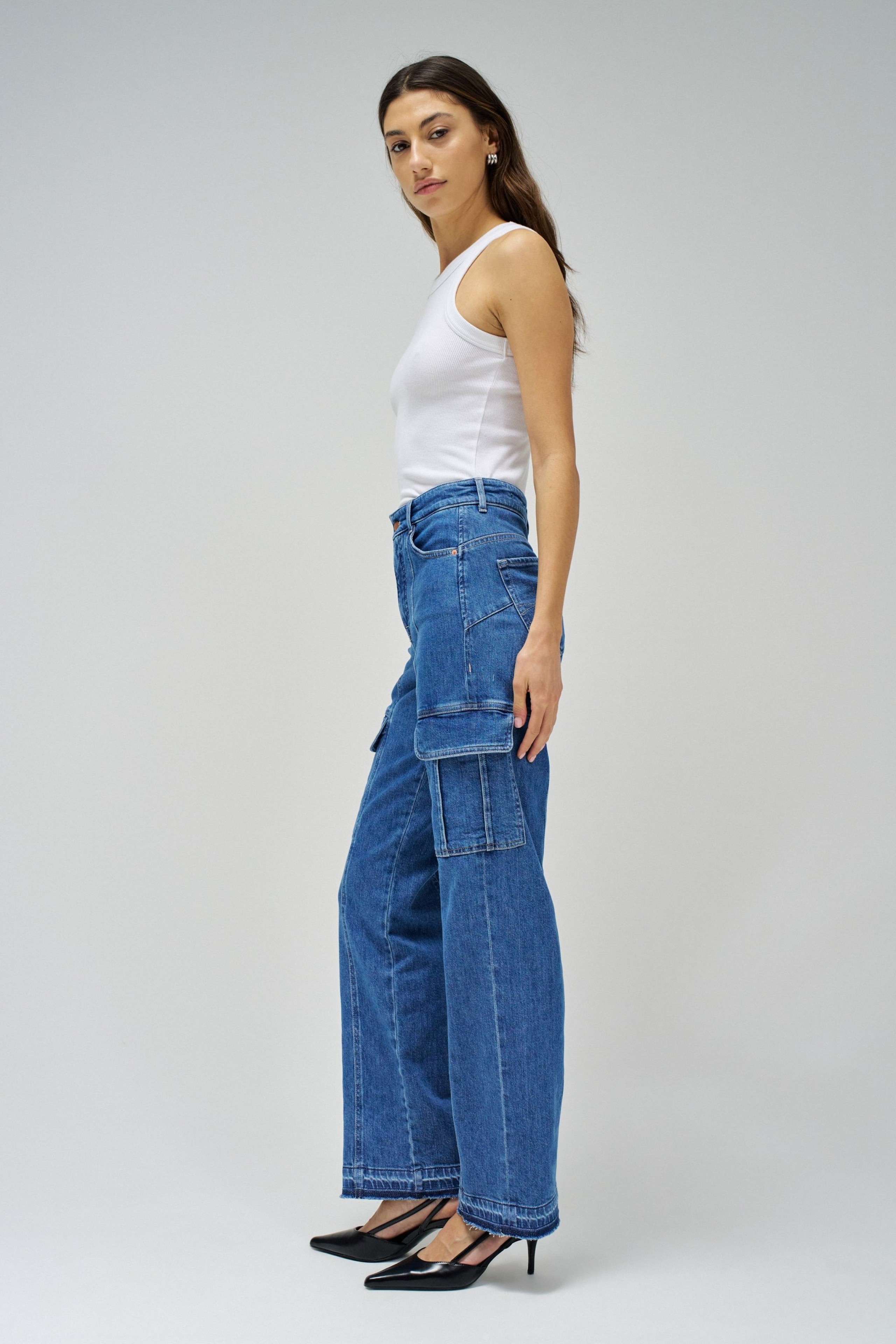 FAITH PUSH IN STRAIGHT CARGO STYLE JEANS