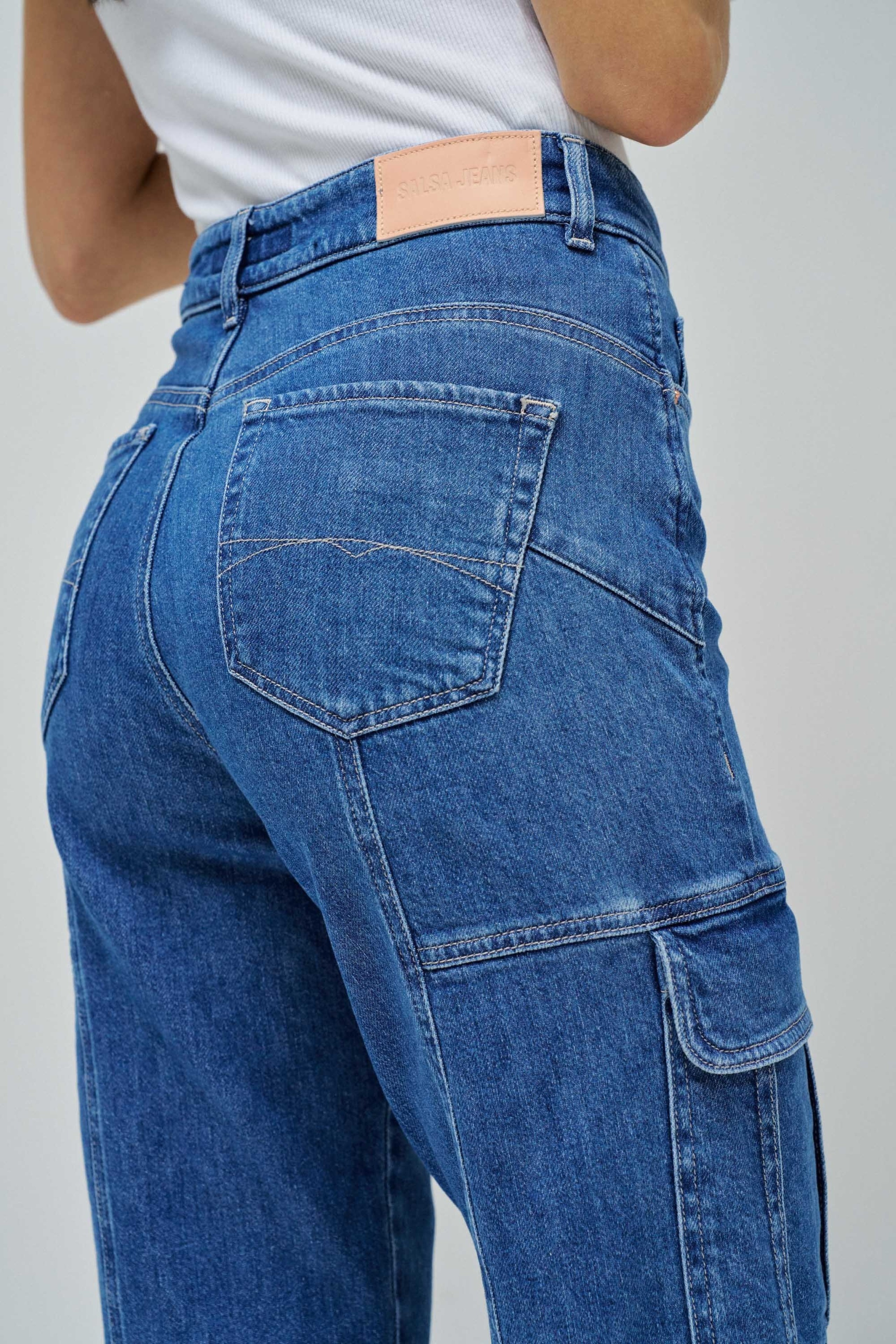 FAITH PUSH IN STRAIGHT CARGO STYLE JEANS
