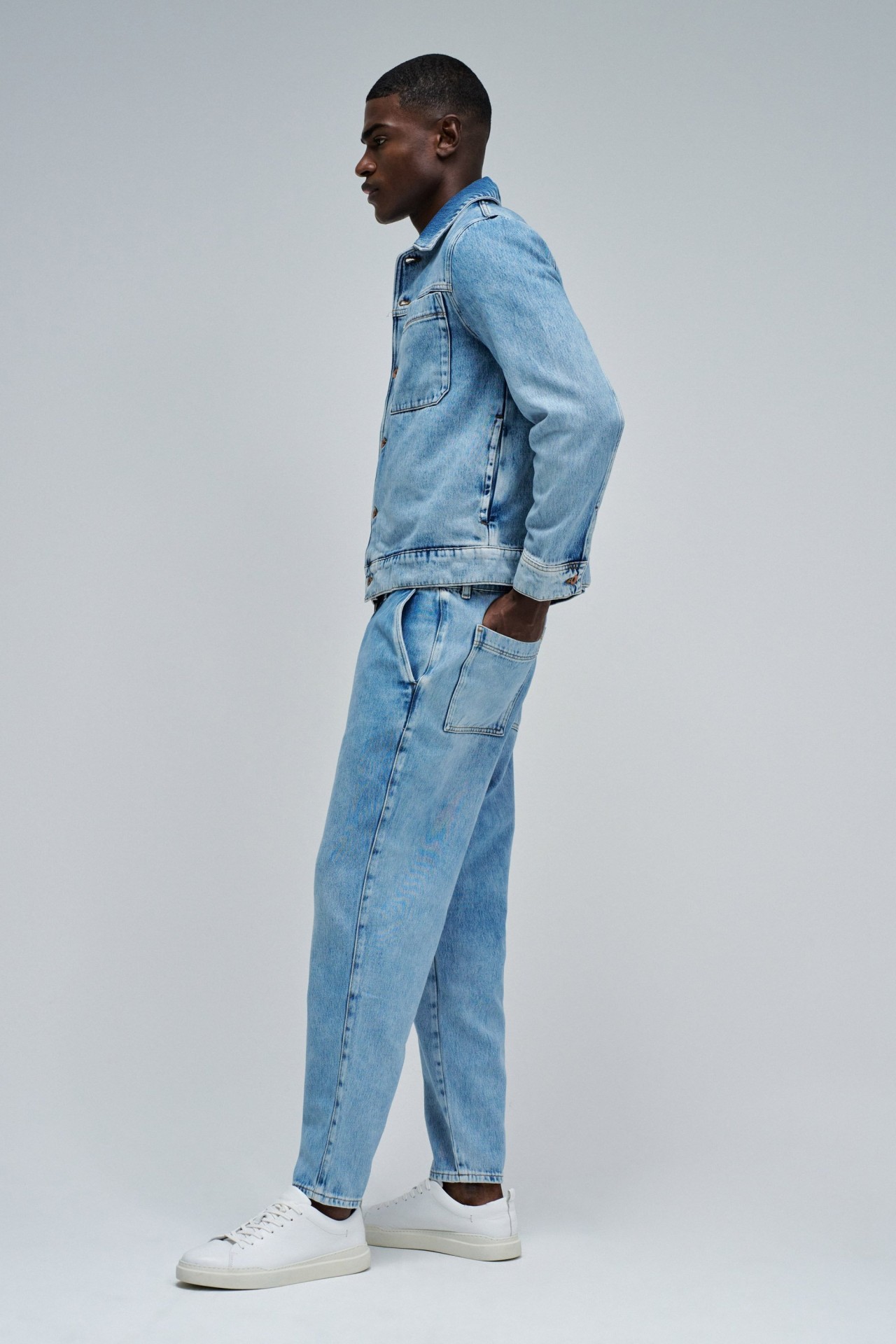 LIGHTDENIM TRENCH COAT