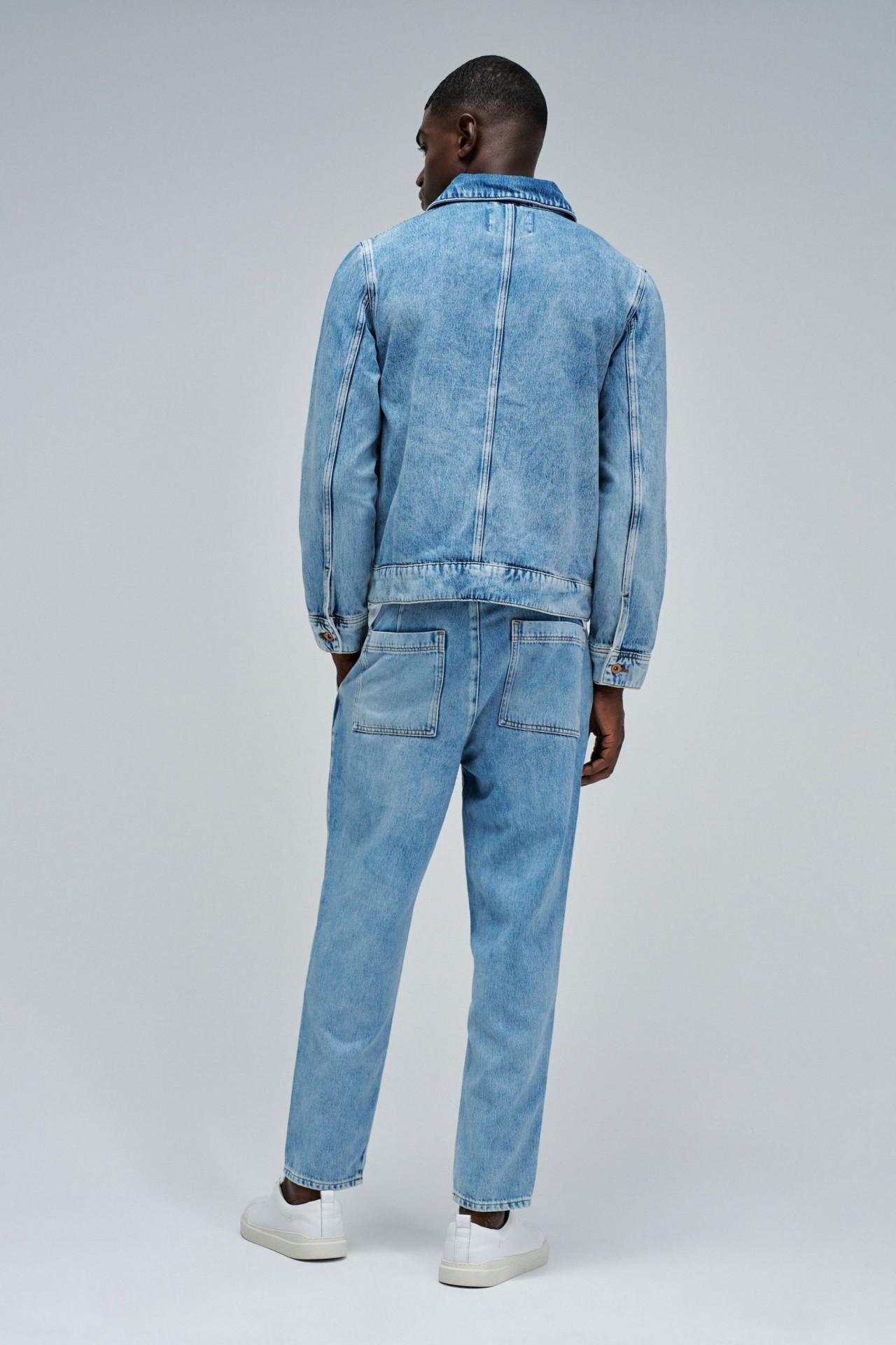 LIGHTDENIM TRENCH COAT