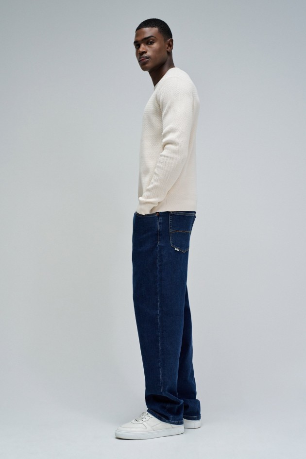 TEXTURED KNIT SWEATER
