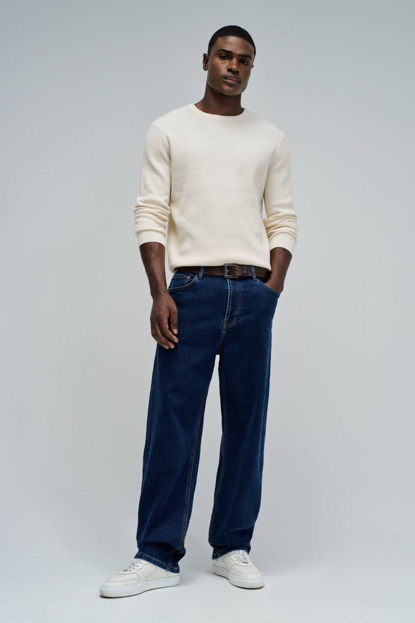 TEXTURED KNIT SWEATER