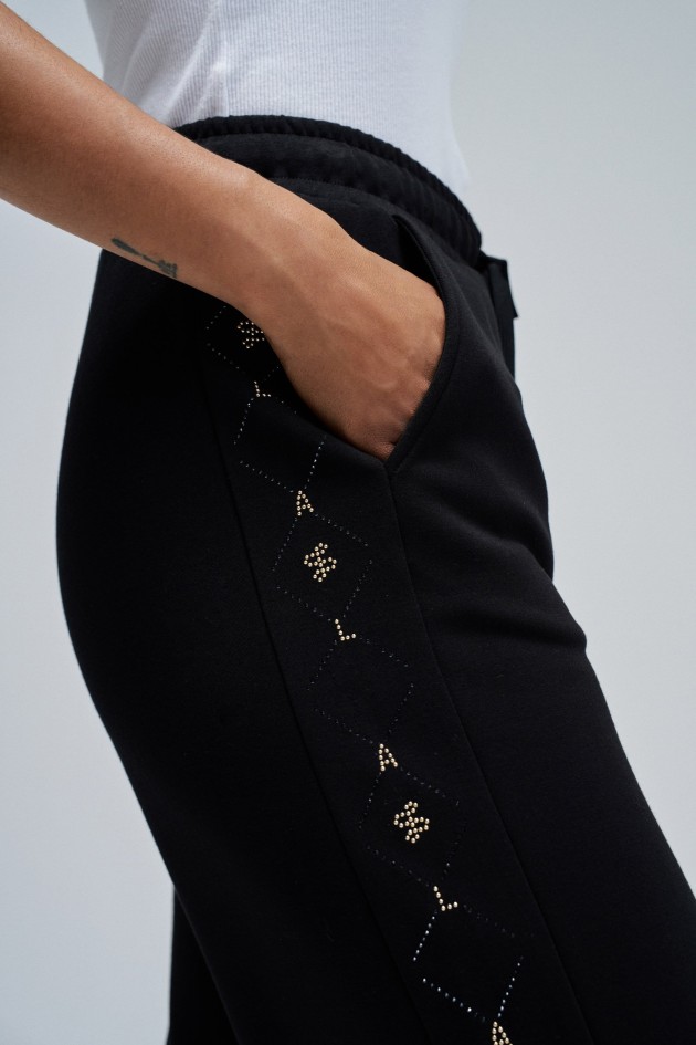 JOGGERS WITH STRAIGHT LEG TROUSERS