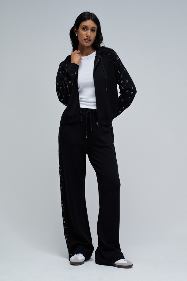 JOGGERS WITH STRAIGHT LEG TROUSERS