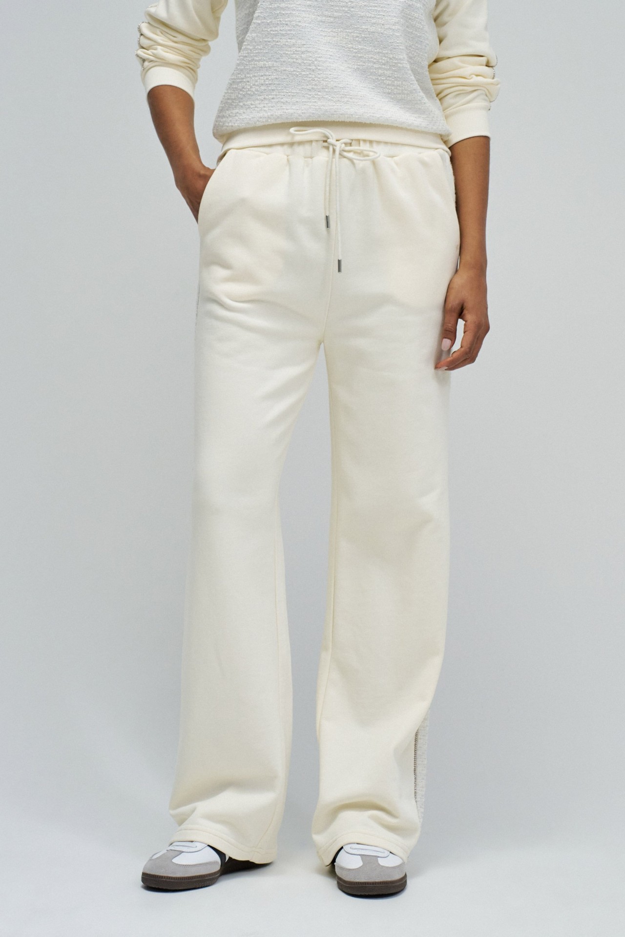 JOGGERS WITH STRAIGHT LEG TROUSERS