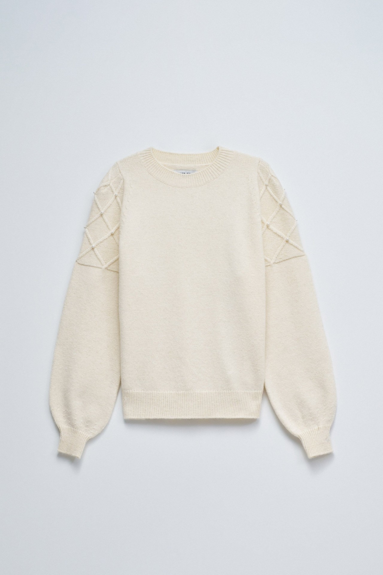 PULL EN MAILLE AVEC PERLES