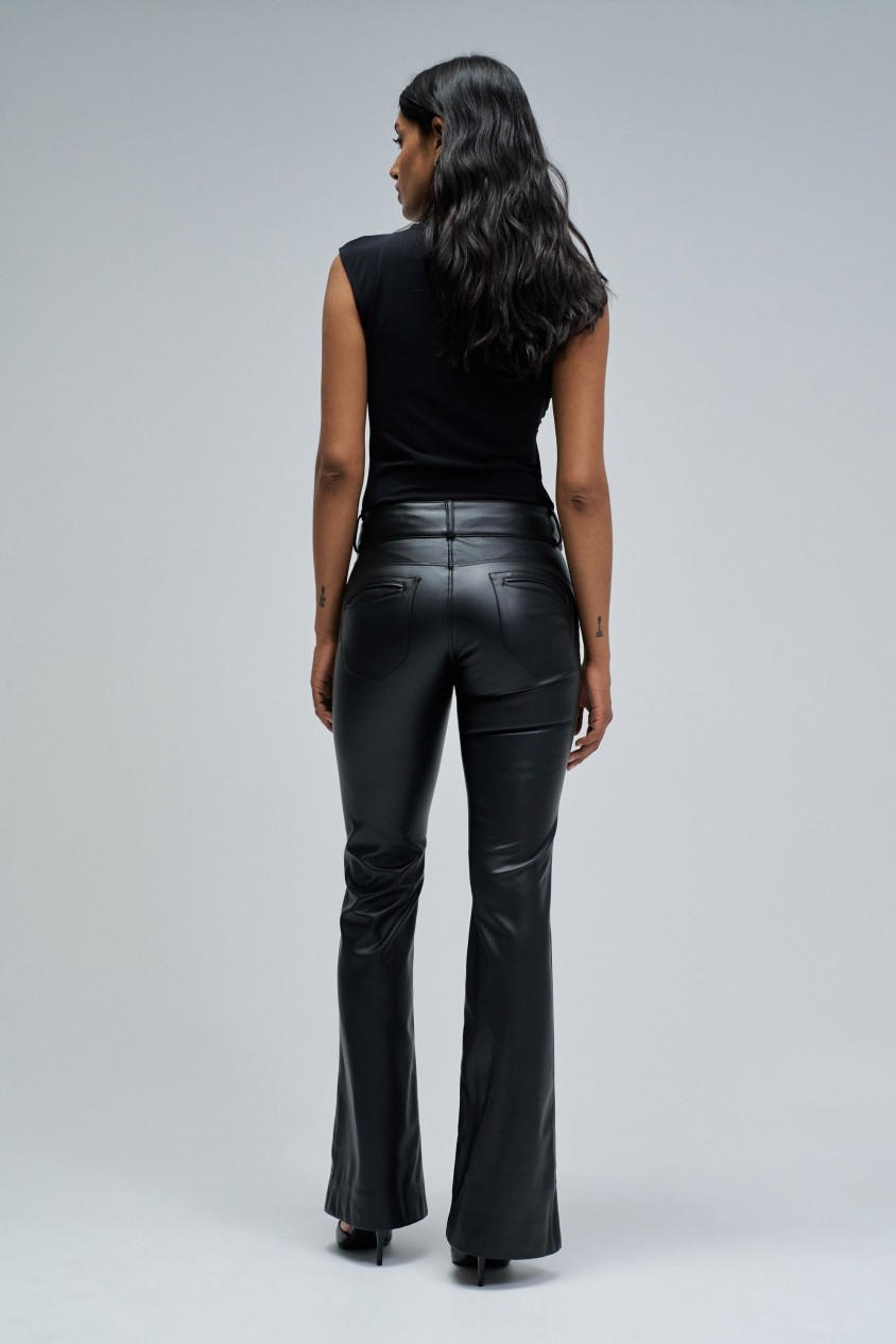 SECRET CHINO PUSH IN FLARE LEATHER EFFECT
